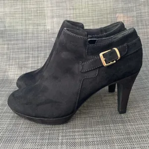 Clarks Women's Brier Milan Suede Leather Buckle Zip-up Ankle Bootie Size 7.5.