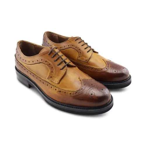 Derby in pelle color cuoio con suola vibram