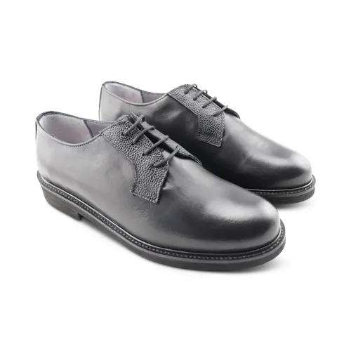 Derby nere in pelle con suola Vibram