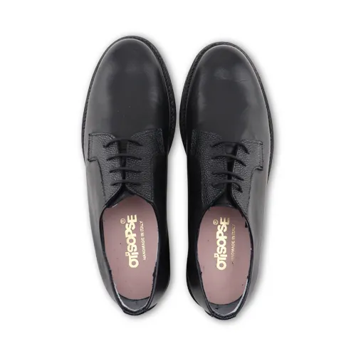 Derby nere in pelle con suola Vibram