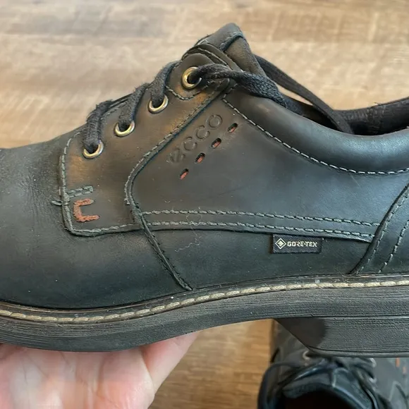 ECCO Men’s Turn GTX Plain Toe Nubuck Leather Lace Up Black Shoes—Size 10/10.5