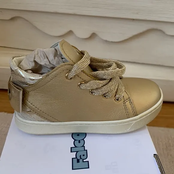 Falcotto by Naturino Girls Gold Leather Trainers size 24 euro Us 8 NWT
