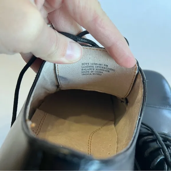 Florsheim Kids Youth 6 Black Reveal Oxford Dress Shoe Leather Cushioned Cap Toe
