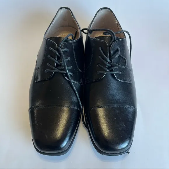Florsheim Kids Youth 6 Black Reveal Oxford Dress Shoe Leather Cushioned Cap Toe