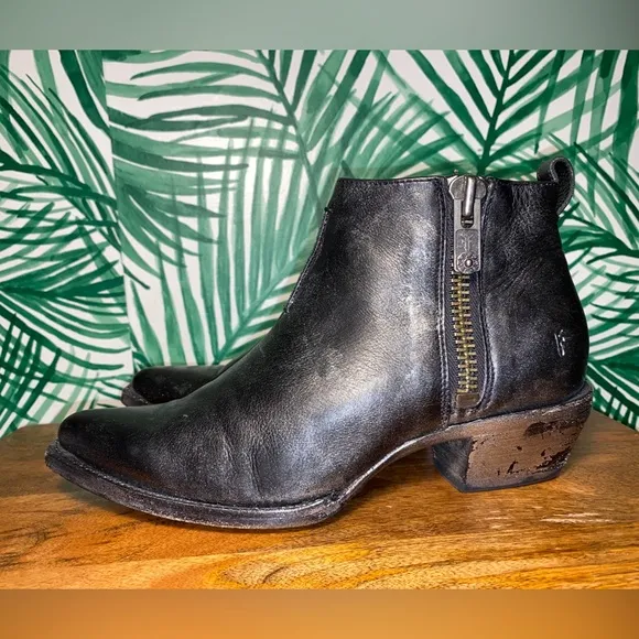 Frye Addie Silver Metallic Leather Double Zip Ankle Boots Women’s 7 B 347030
