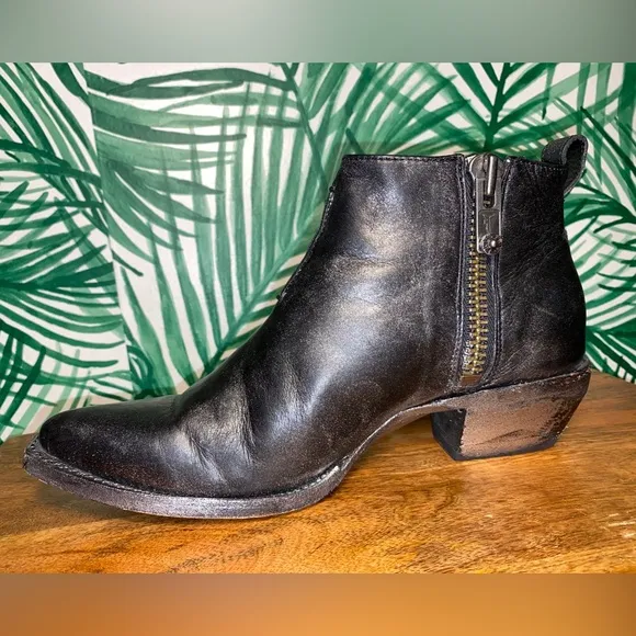 Frye Addie Silver Metallic Leather Double Zip Ankle Boots Women’s 7 B 347030