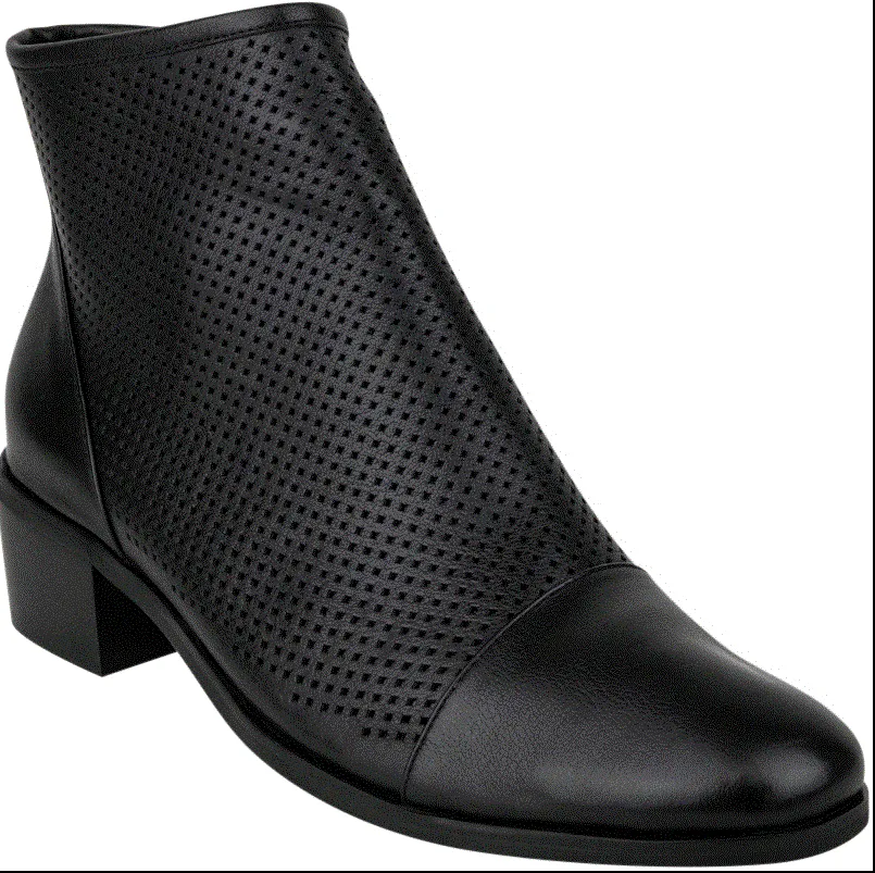 Gwen Boot