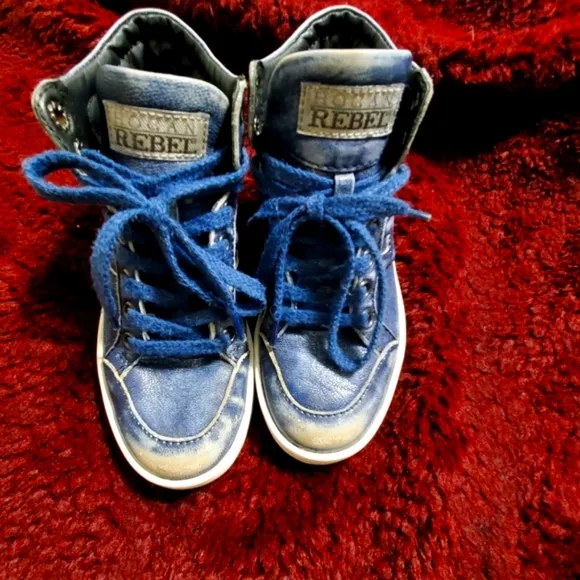 Hogan Revel kids shoes