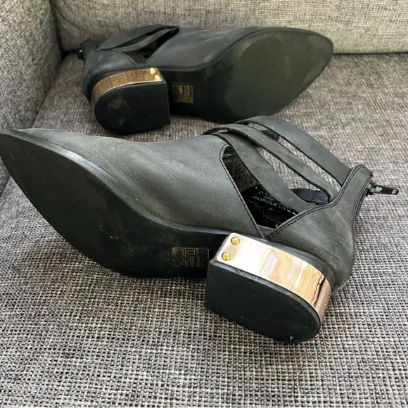 Jeffrey Campbell x Vintage Everly Charcoal Leather Strappy Ankle Boots 6.5