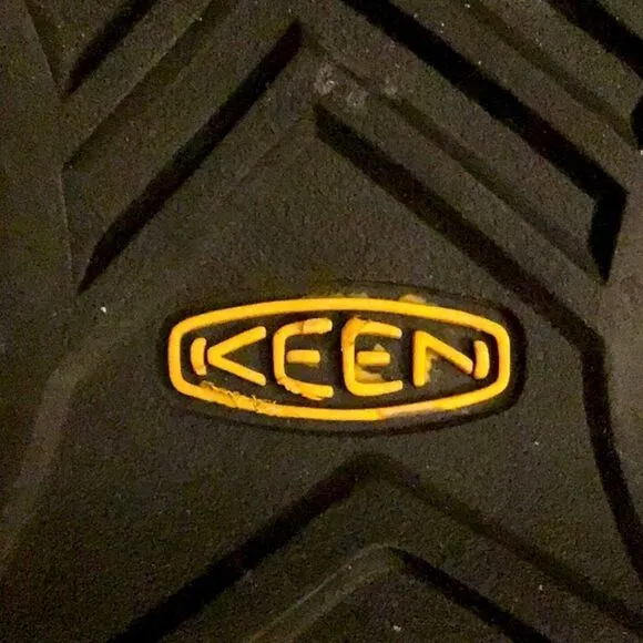 KEEN Black Leather Chukka Lace Up Ankle Boots