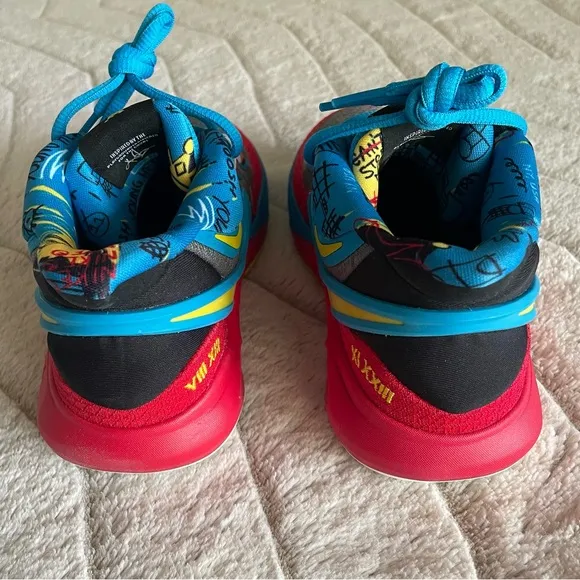 KIDS: Nike Kyrie 8 GO SE (GS) Black / Tour Yellow