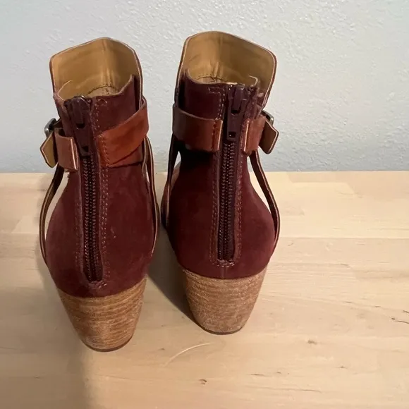Korks Kork-Ease Reynosa Red Distressed Leather/Suede Ankle Booties Size 8.5