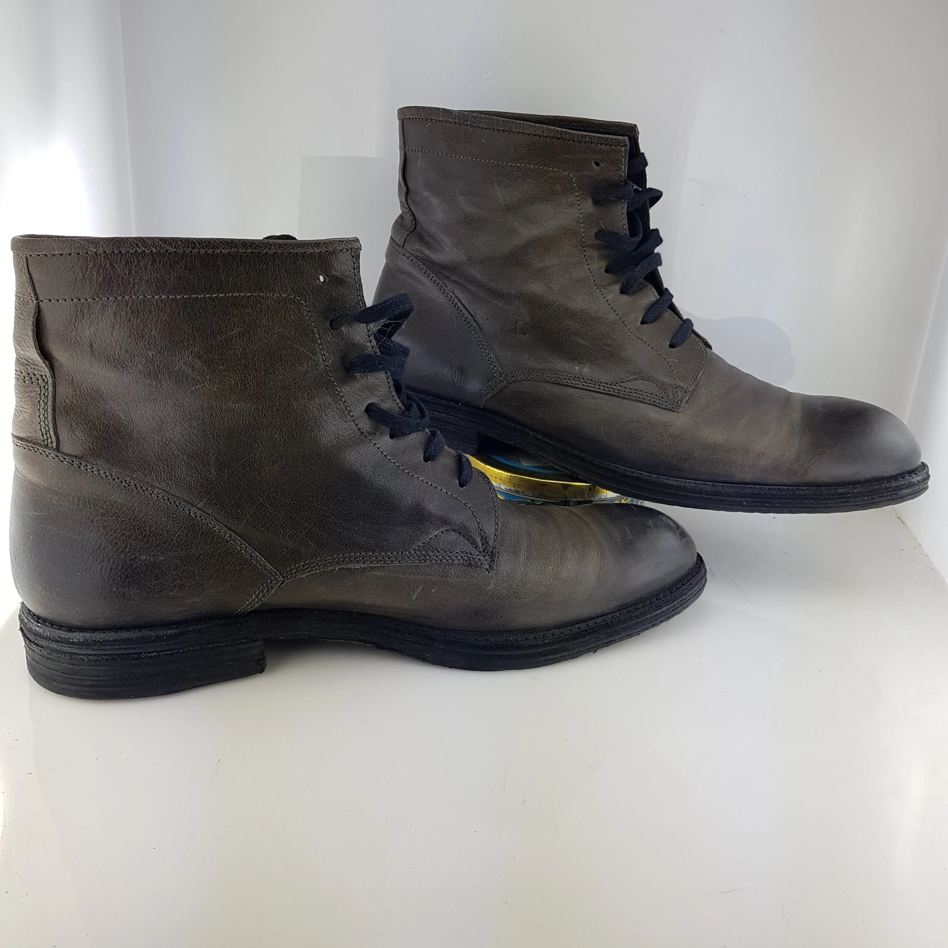 Lace-up ankle boots