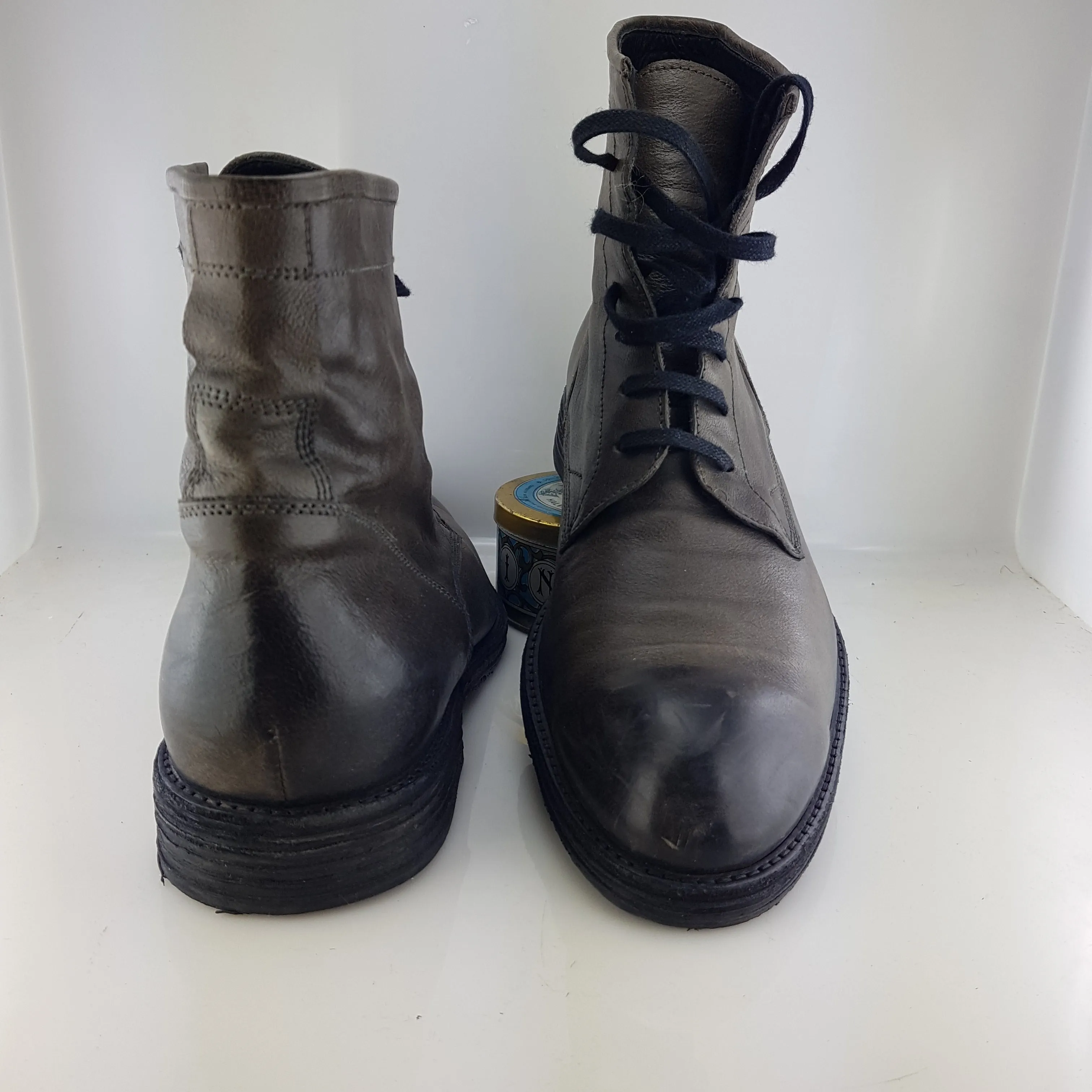 Lace-up ankle boots