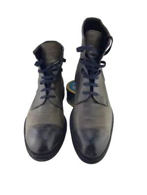 Lace-up ankle boots