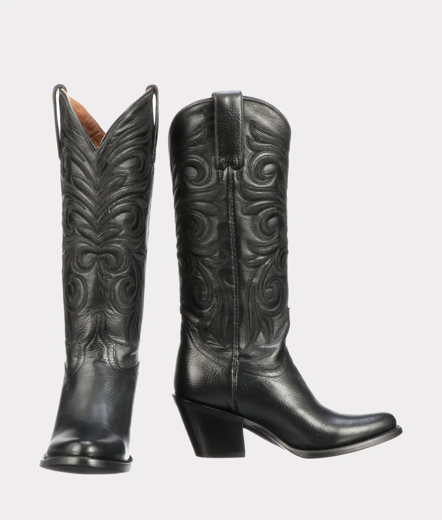 Laurelie :: Black