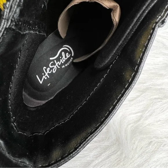 LifeStride Stormy Booties Black Faux Leather Size 7W