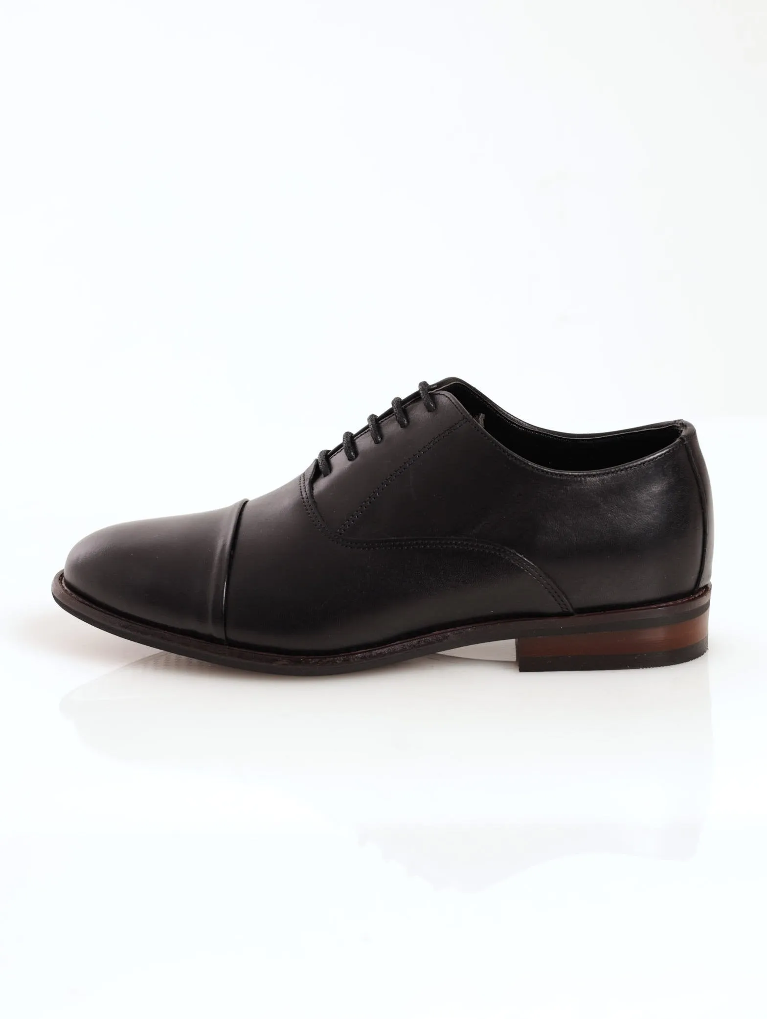 Men's Toe Cap Oxford With Shadow Spray Shoe - Black