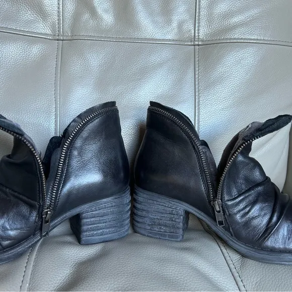 Miz Mooz Grover Ankle Boots US 6.5-7 EU 37 Chunky Scrunch Black Side Zippers