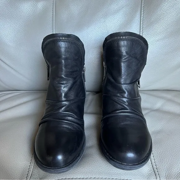 Miz Mooz Grover Ankle Boots US 6.5-7 EU 37 Chunky Scrunch Black Side Zippers