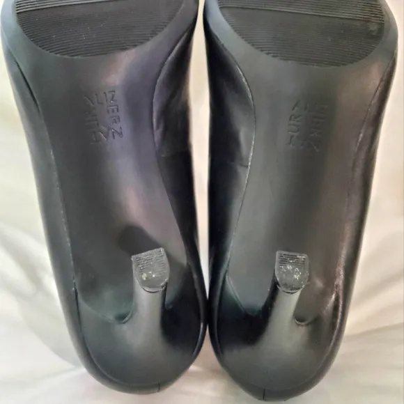 Naturalizer Anna Black Leather Heels Shoes Pointy Womens Size 11