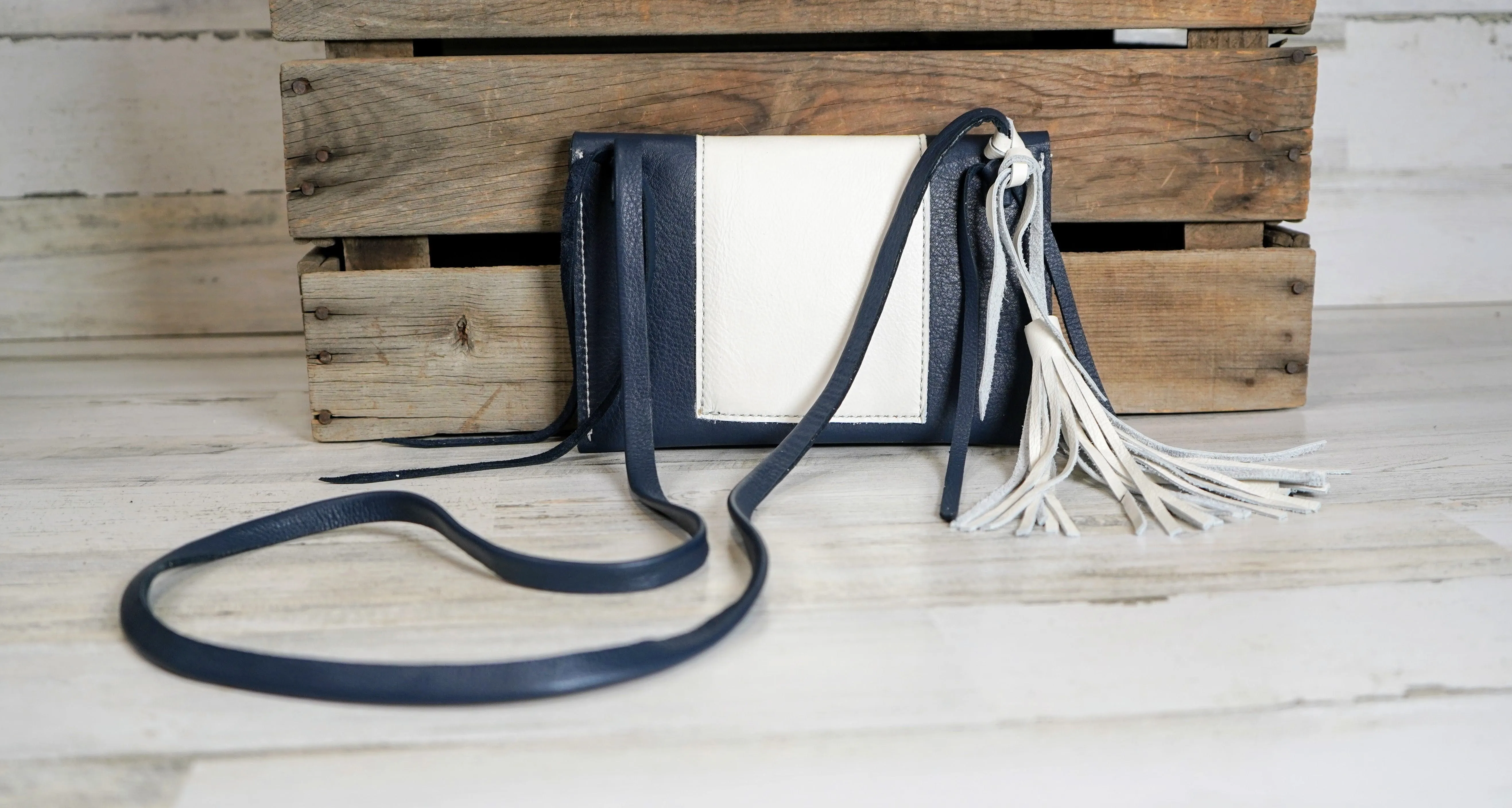 Navy and White 3DOT