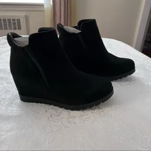 New Dream‎ Pairs Women’s Suede Ankle Boots, w/stretchy material SZ 7.5 Black