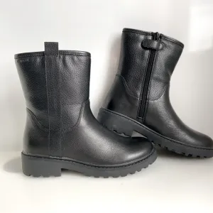 New GEOX black ankle leather boots for girls.