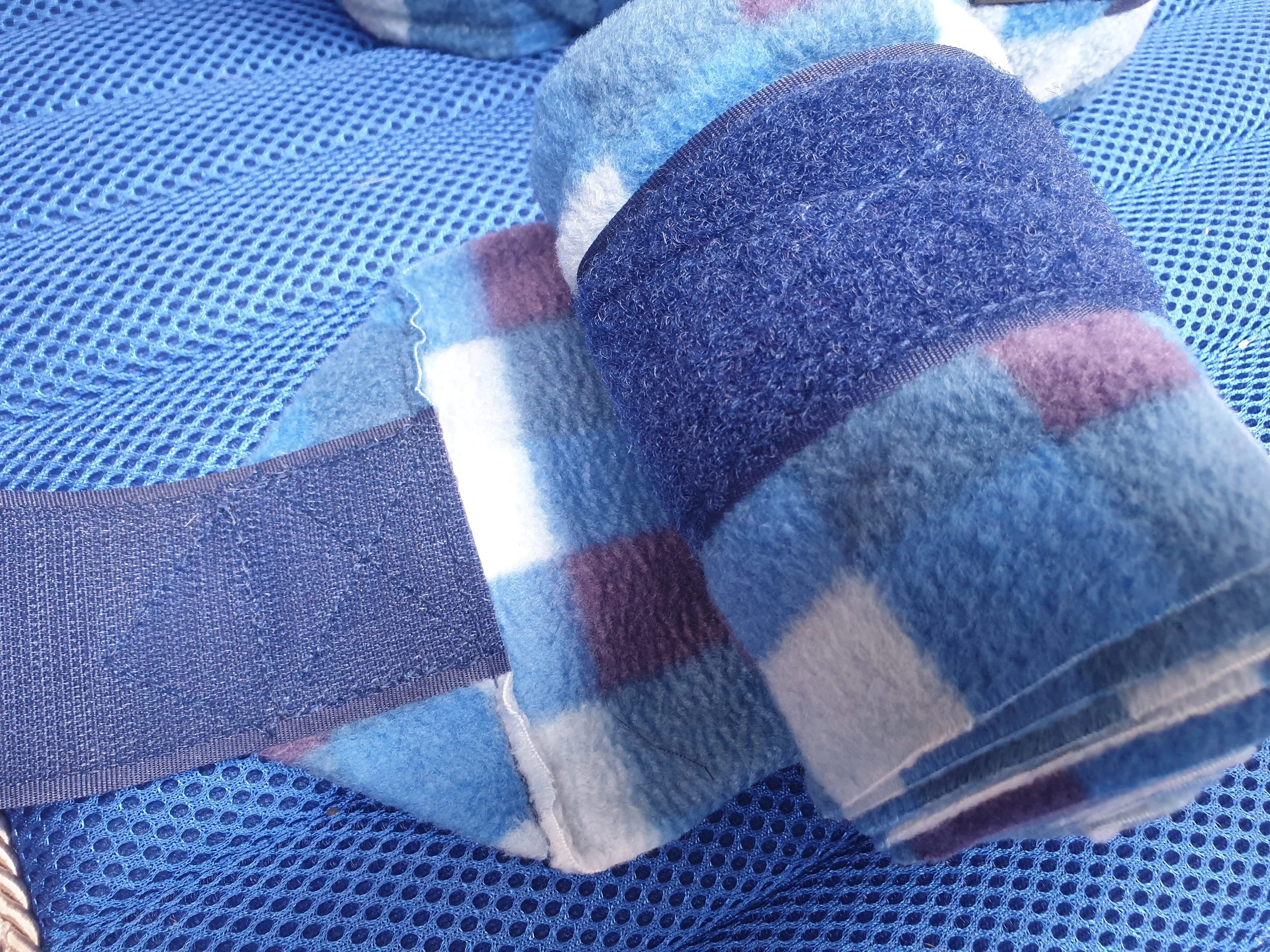NEW Set of 4 Derby House  blue checked fleece bandages FREE POSTAGE ✅