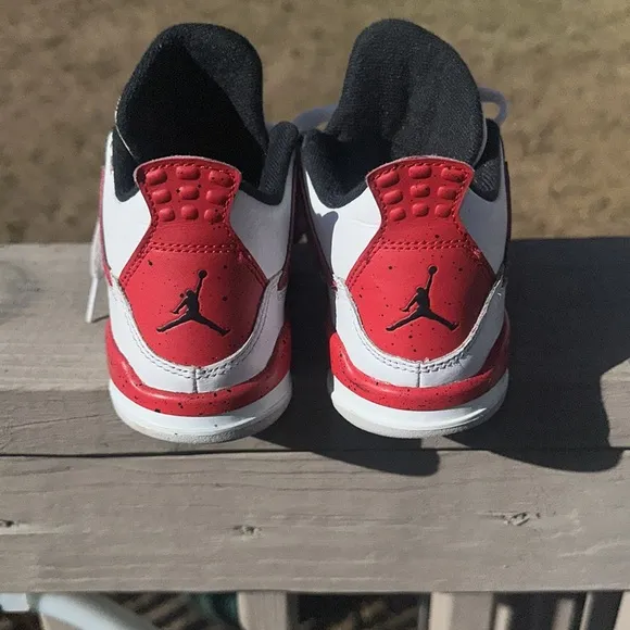 Nike Air Jordan 4 Retro Sneaker - Little Kids