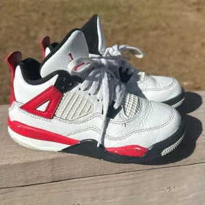 Nike Air Jordan 4 Retro Sneaker - Little Kids