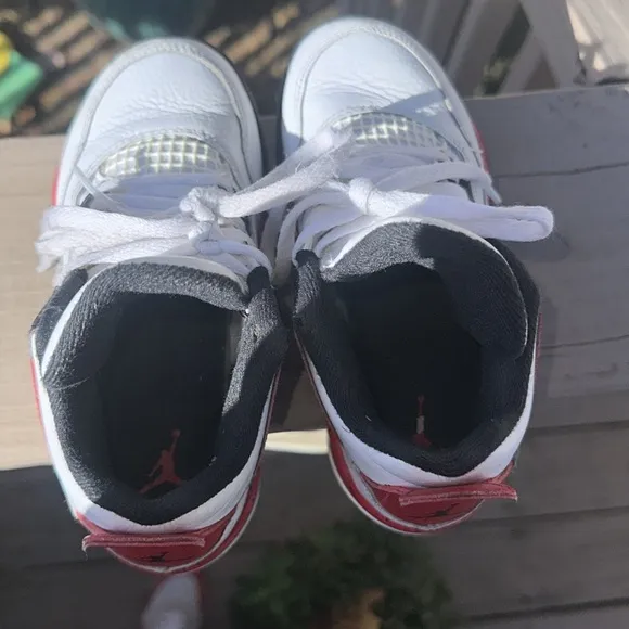 Nike Air Jordan 4 Retro Sneaker - Little Kids