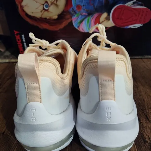 Nike Womens Peach White Air Max Axis Guava Ice Sneaker Shoes Size 8