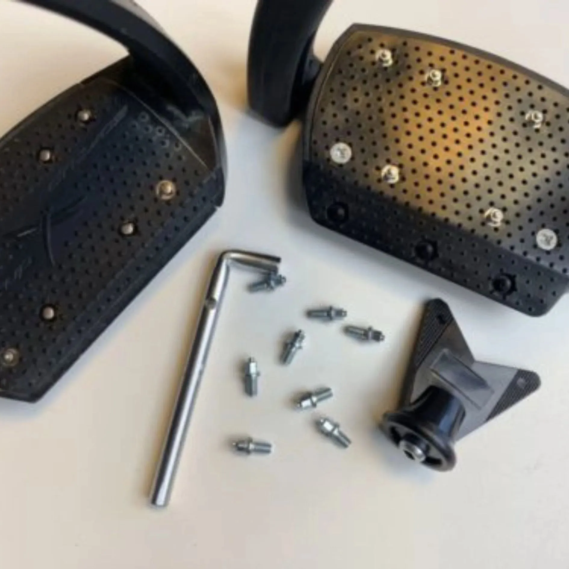 Pro Kit (1 key, 18 studs)