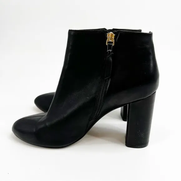 Saks Fifth Avenue Jamie Black Leather Ankle Boot Size 10
