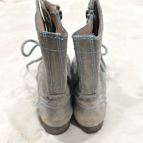 Steve Madden Troopa Combat Boot Dusty Blue size 8