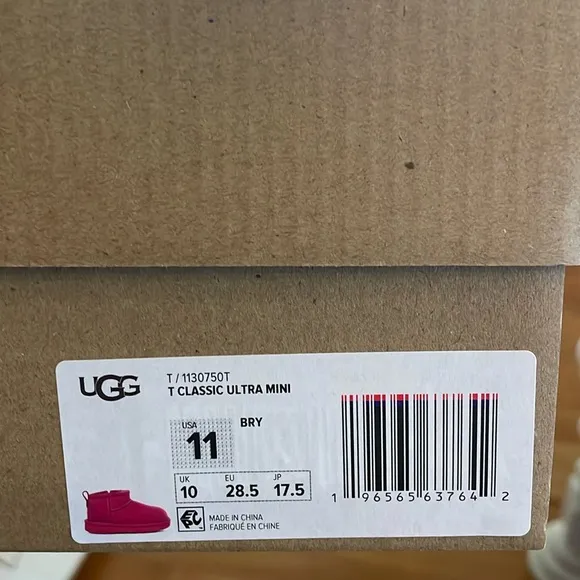 UGGS - NWT toddler girl size 11 pink classic ultra mini side zip boots.