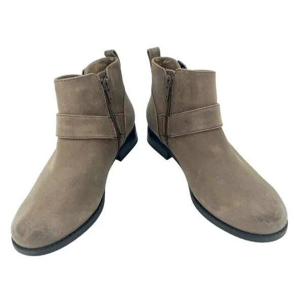 Vionic Women Logan Round-Toe Buckle Accent Ankle Bootie Brown US 6 New