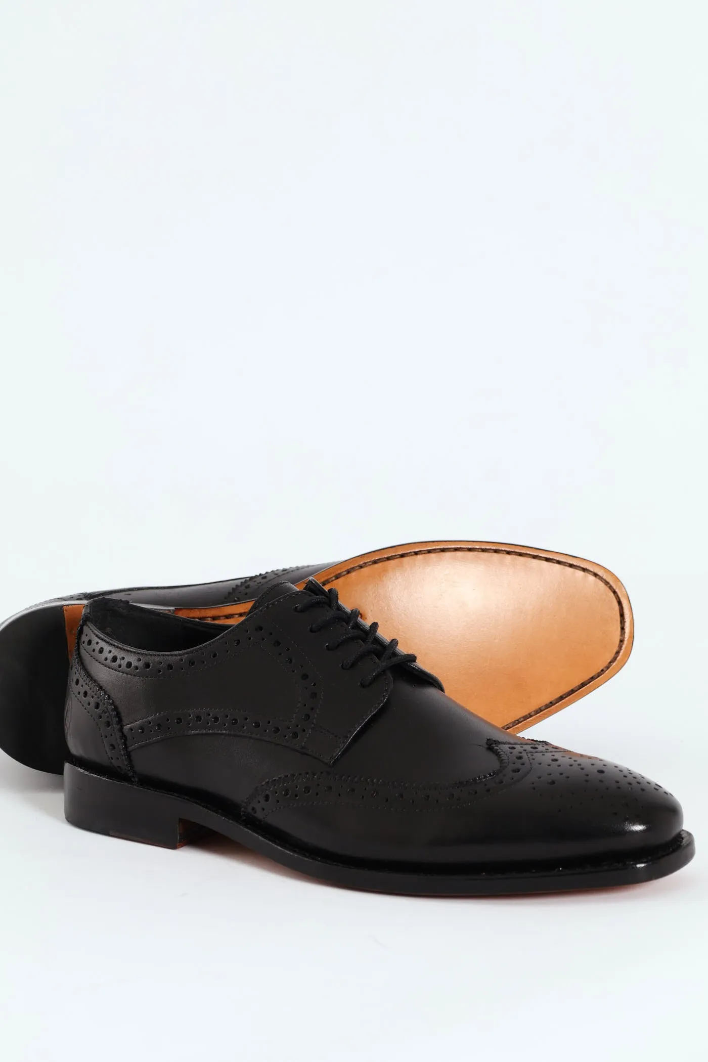 Wesley Brogue Apron Lace Up Derby Shoe - Black