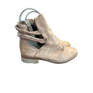 Women’s Free People Landslide Leather Ankle Boots. Size 37 ( 6.5 )